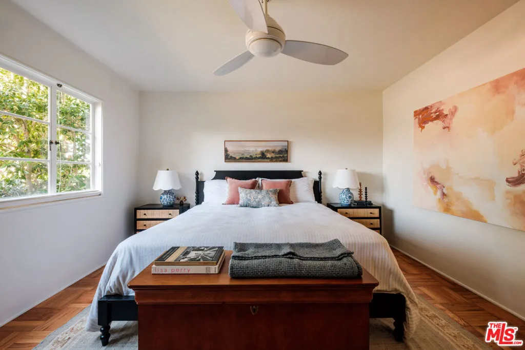 5273 Village, Los Angeles, California 90016 home-pic-11